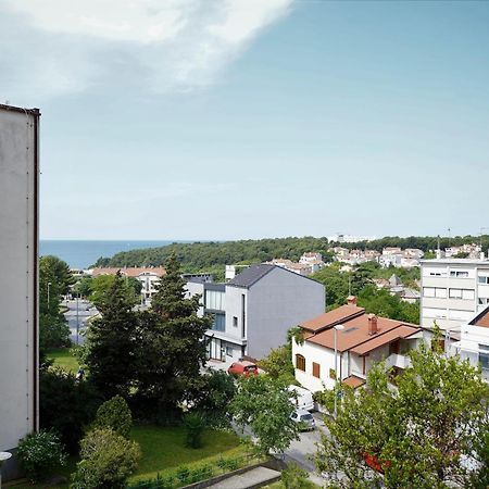 Nada 5 - Apartman S Pogledom Na More Apartment Pula Exterior photo